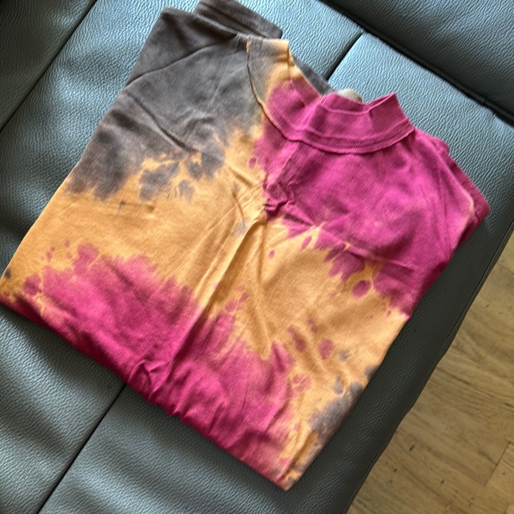 Colorful Tie-Dye Long Sleeve Top